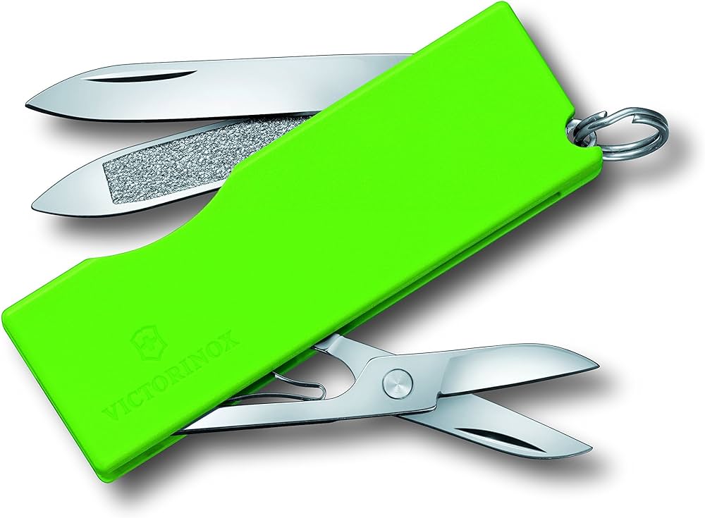 چاقو چندکاره ویکتورینوکس مدل تومو رنگ سبز روشن 0.6201.4A